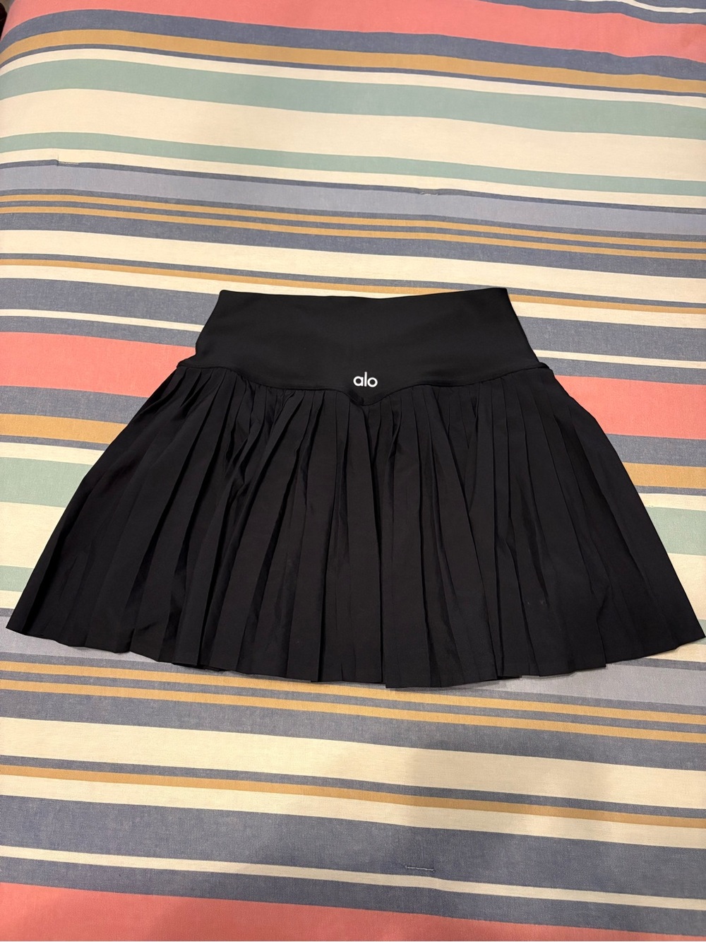 Alo skirt